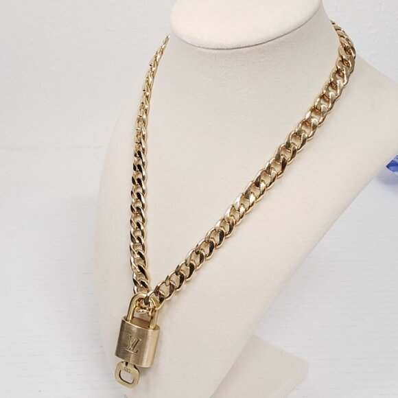Louis Vuitton Lock & Key Gold with Unbranded Cuban Style Gold Plated Chain - Picture 2 of 9